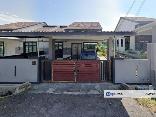 House for sale in Durian Tunggal, Malaka