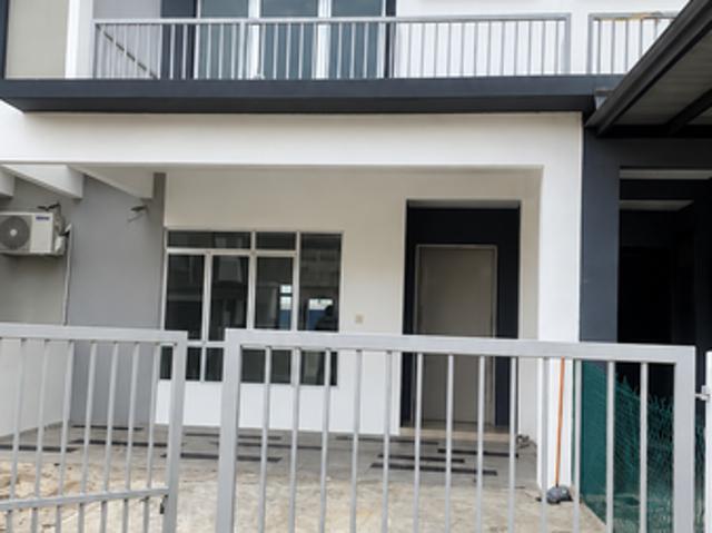 House for sale in Tanjong Sepat, Selangor