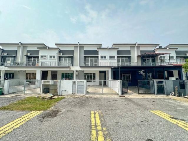 Terraced House for sale in Sepang, Tanjong Sepat