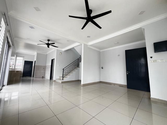 Terraced House for rent in Tanjong Sepat, Selangor