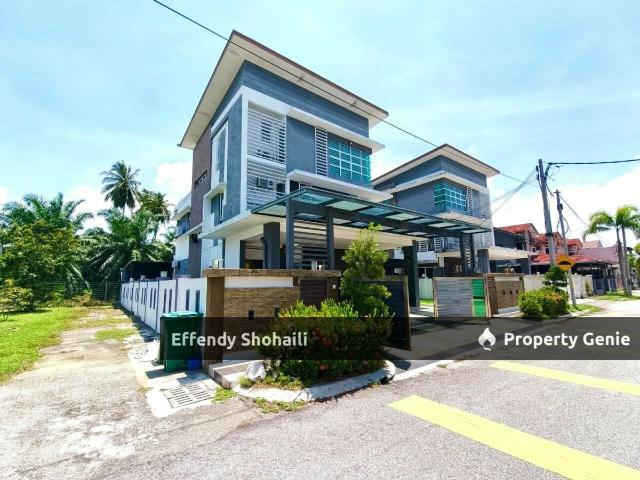Bungalow for sale in Kuala Selangor, Selangor