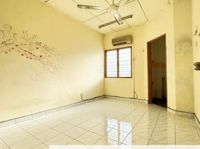 House for sale in Petaling, Subang Jaya
