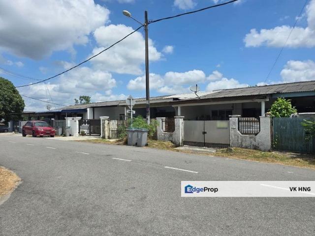 House for sale in Ulu Tiram, Johor