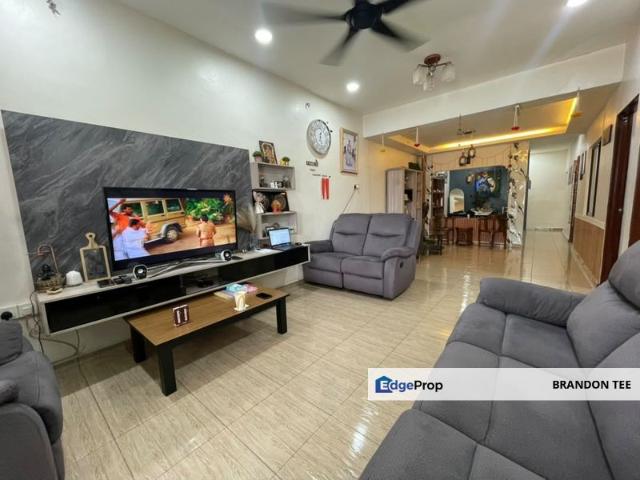 House for sale in Ulu Tiram, Johor
