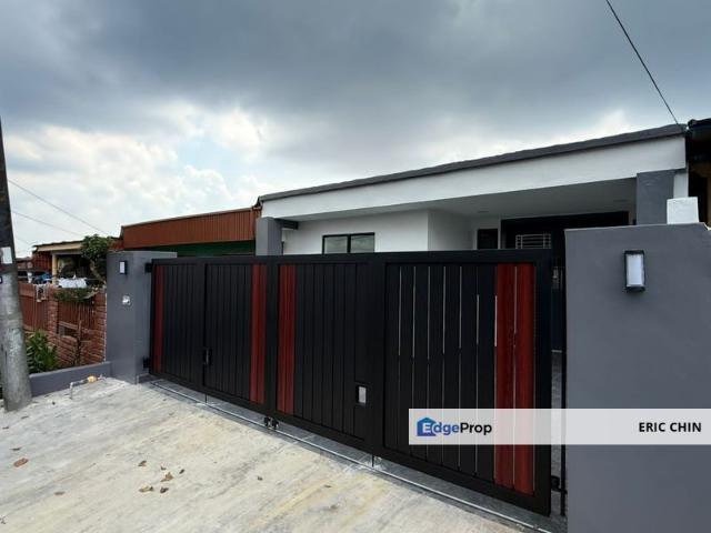 House for sale in Ulu Tiram, Johor