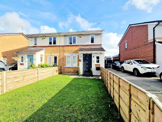 House for rent in Besses o' th' Barn, Bury