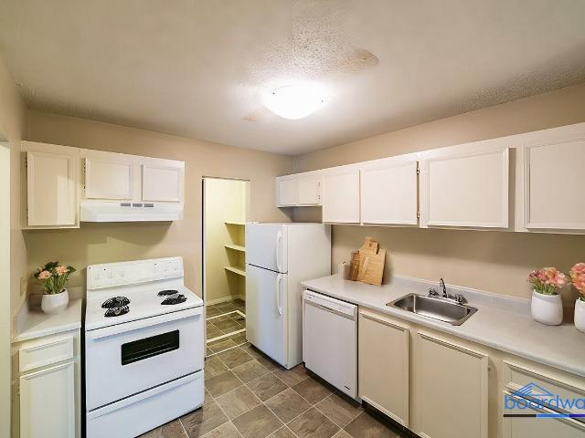 House for rent in Wedgewood, Alberta
