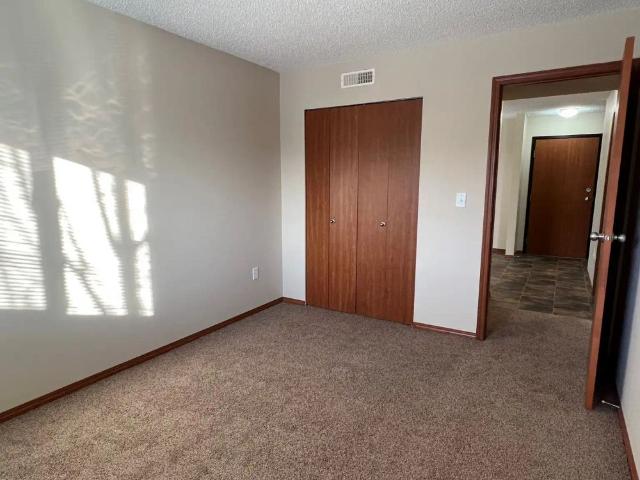 Apartment for rent in Wedgewood, Alberta