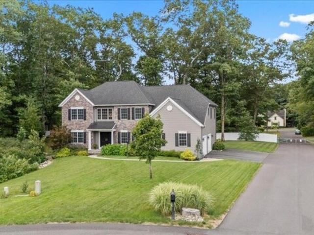 House for sale in Colonie, New York