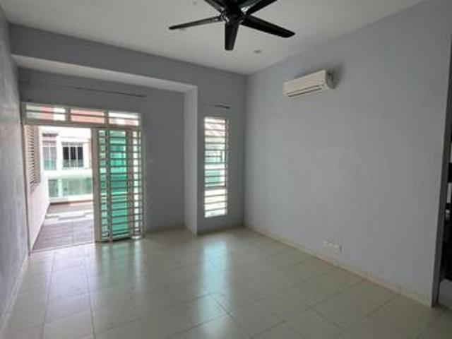 Terraced House for rent in Wellesley, Penang
