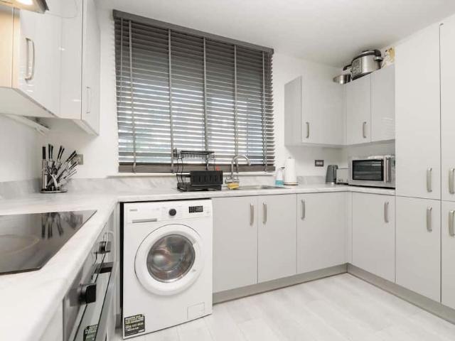 House for rent in Droylsden, Tameside