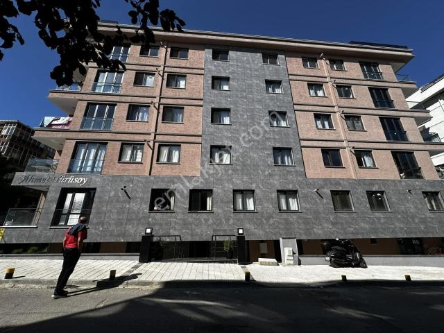Küçükyalı, Maltepe içerisinde satılık mülk
