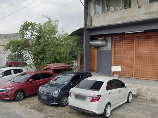 Shop for rent in Kajang, Langat