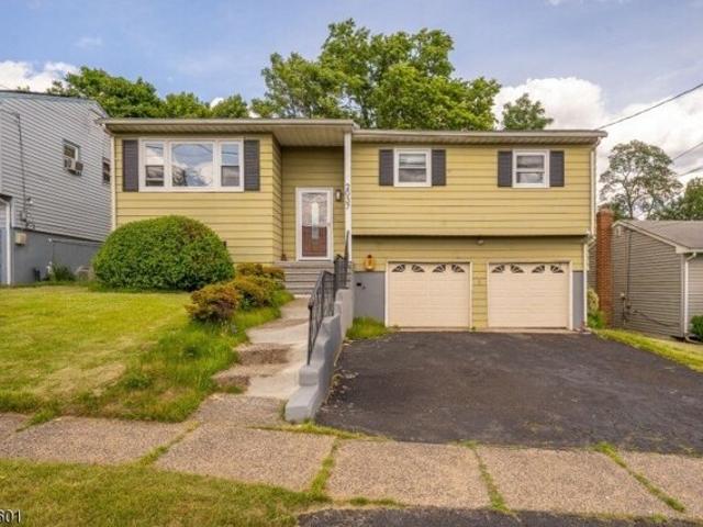 House for sale in Union, Union County