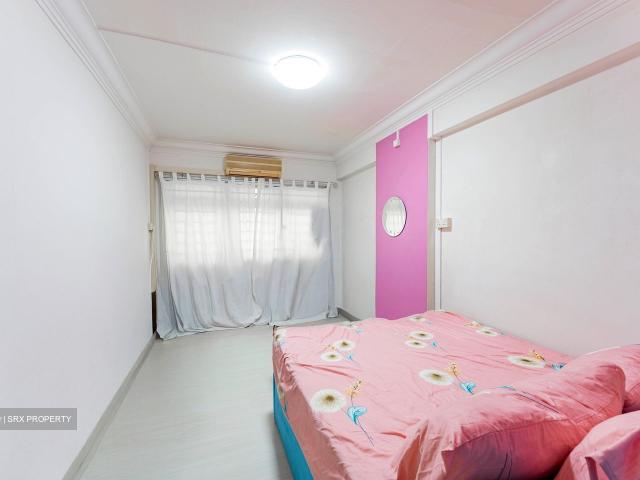 HDB House for sale in Tampines