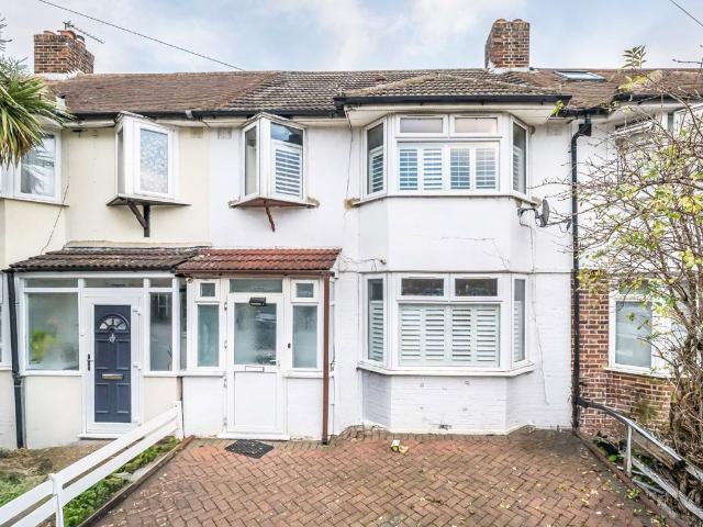 Apartment for rent in London Borough of Merton, Mitcham