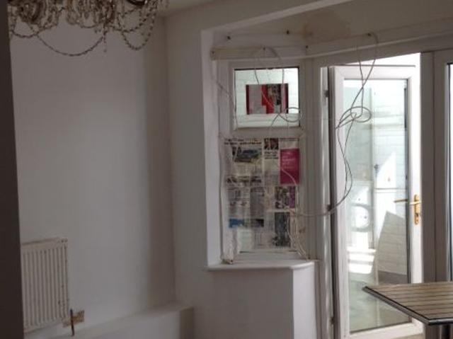 Studio for rent in London Borough of Merton, Mitcham