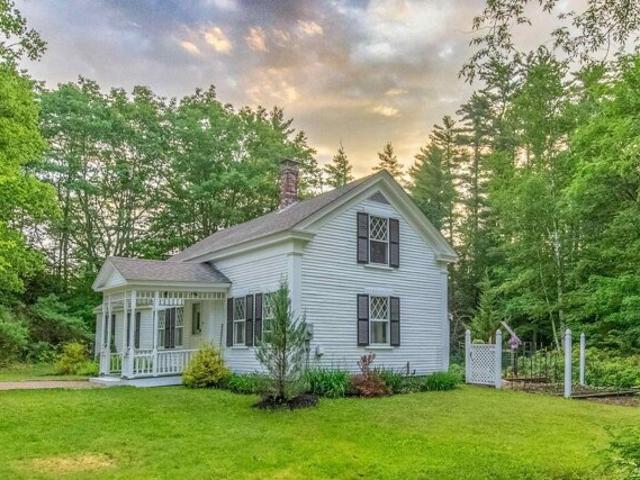 House for sale in New Hampshire