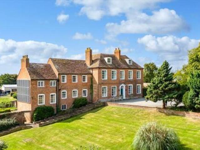 House for sale in Worcestershire