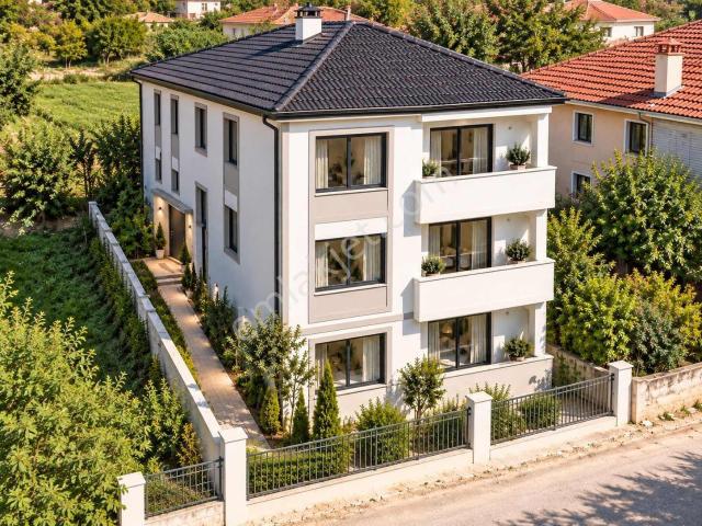 Hastahane Mah., Akyazı içerisinde satılık mülk