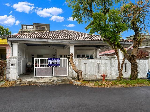 Residential House for sale in Malaka
