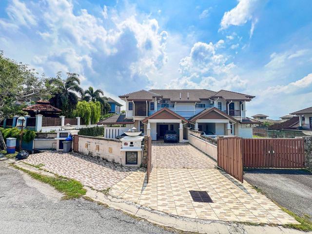 Residential House for sale in Nilai, Negeri Sembilan