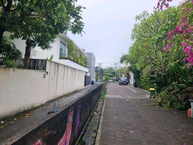 Tanah dijual di Seminyak, Badung