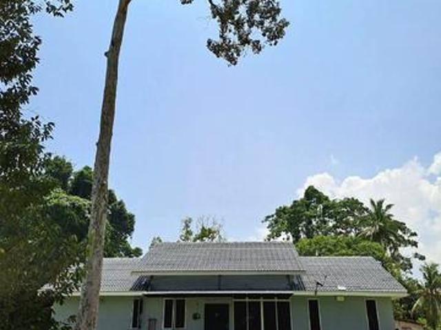 Bungalow for sale in Pahang