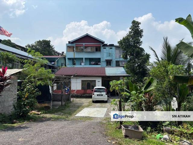 Warehouse for sale in Langat, Selangor