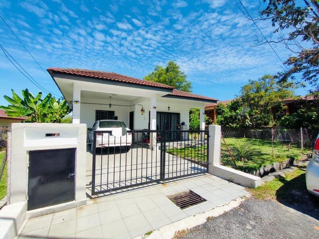 Bungalow for sale in Seri Kembangan, Majlis Bandaraya Subang Jaya