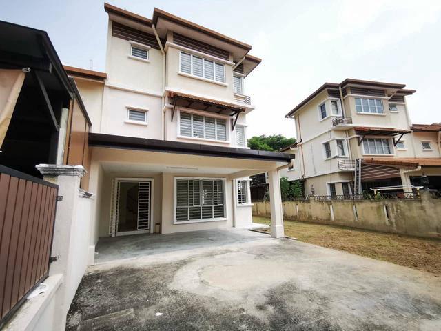 Terraced House for sale in Petaling, Subang Jaya