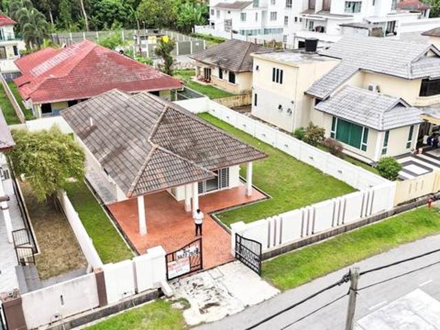 Bungalow for sale in Batu 14 Hulu Langat, Majlis Perbandaran Kajang