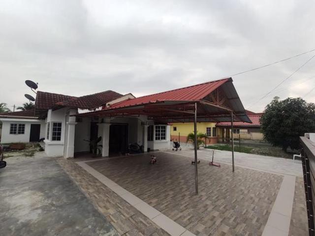 Bungalow for sale in Tanjong Karang, Selangor