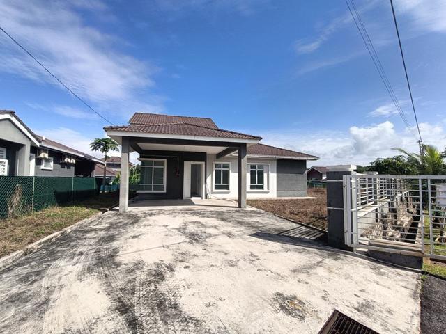 Bungalow for sale in Alor Gajah