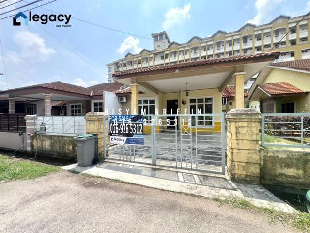 Residential House for sale in Malaka
