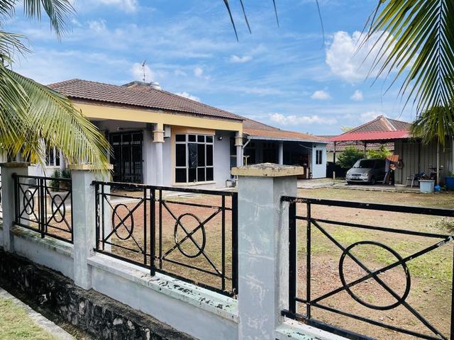 Residential House for sale in Malaka