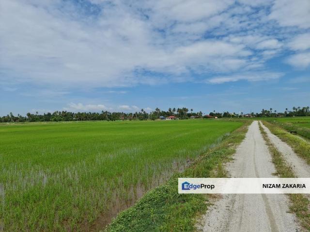 Shop for sale in Mukim 16, Tena