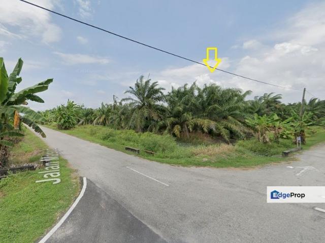 Shop for sale in Tanjong Karang, Selangor