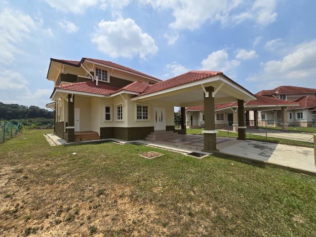 Bungalow for sale in Kajang, Langat