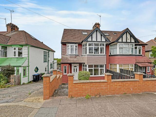 House for rent in Dollis Hill, Greater London