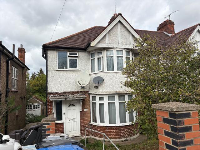 Studio for rent in Dollis Hill, Greater London