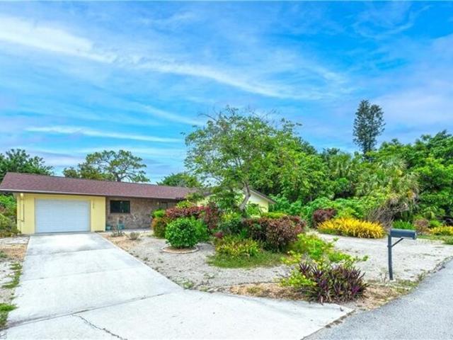 House for sale in Bonita Springs