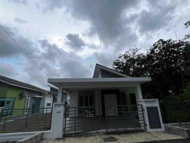 Residential House for sale in Malaka