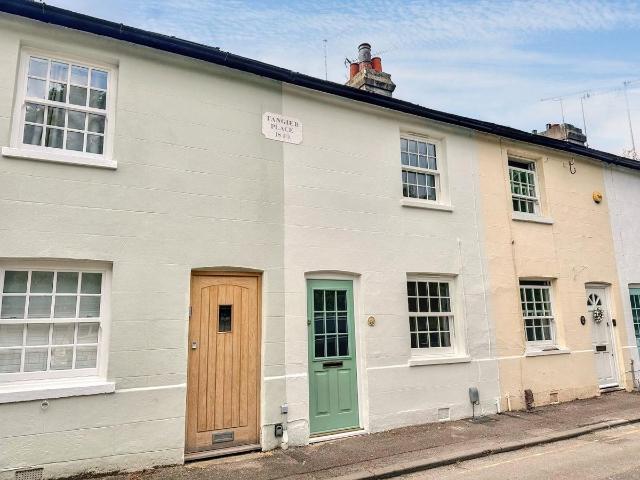 Apartment for rent in Eton