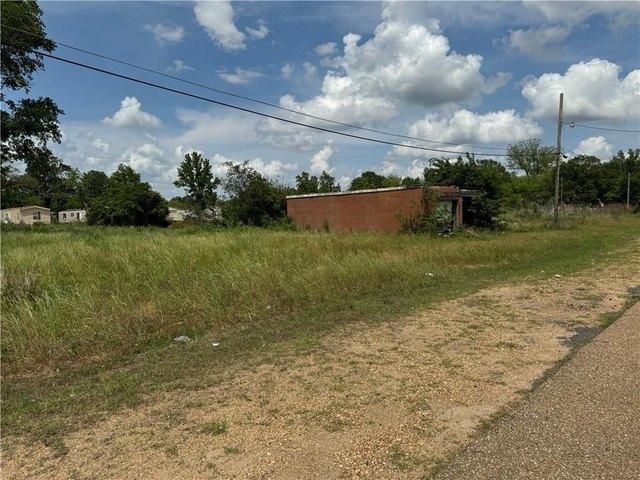 Land for sale in Roseland, Louisiana