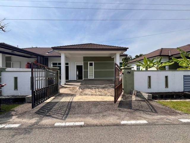 Residential House for sale in Tangkak, Johor