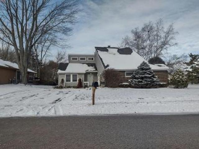 House for sale in Gurnee, Illinois