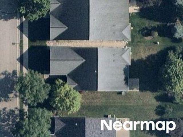 House for sale in Mchenry, Illinois