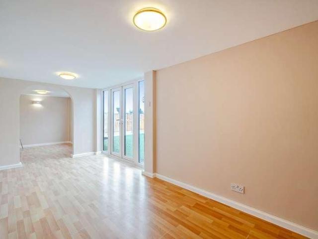 House for rent in Littleton, Spelthorne