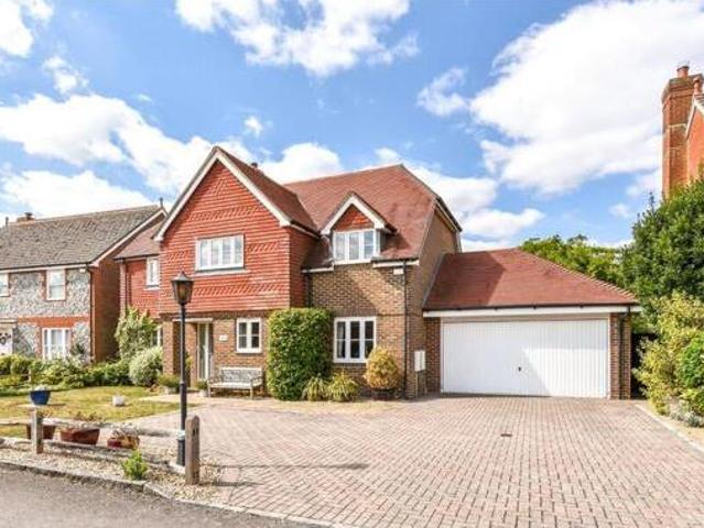 House for sale in Littlecote, West Sussex